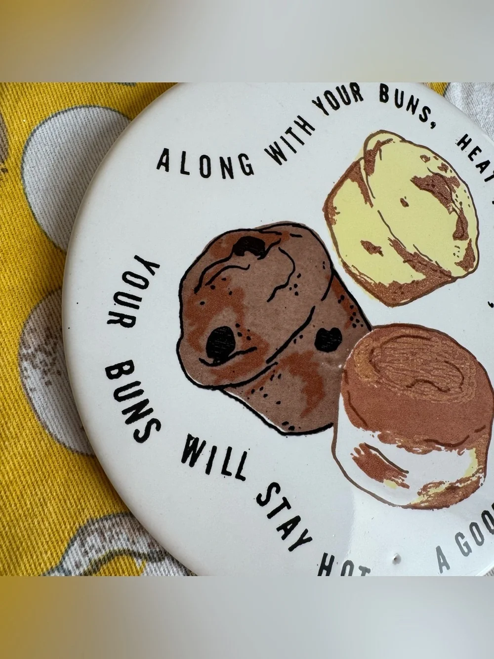 Vintage style muffin warming tile/trivet